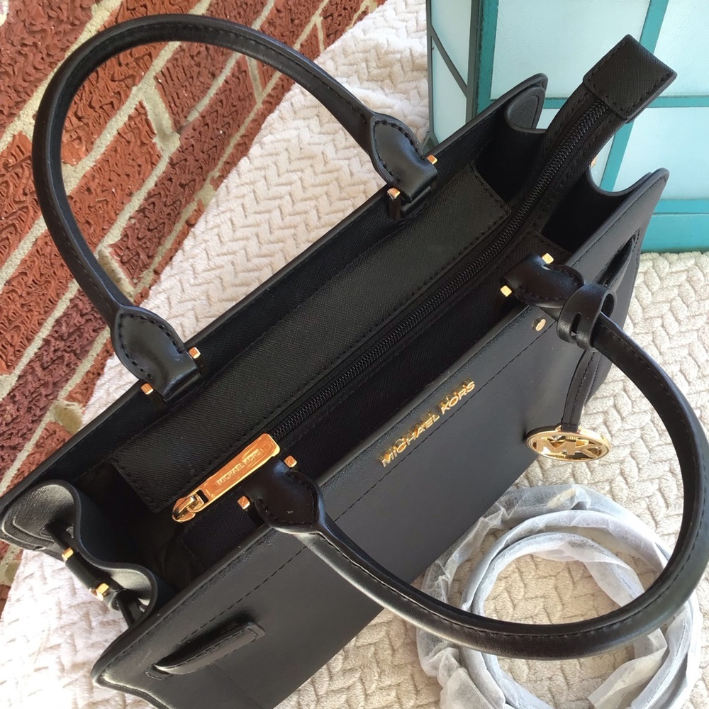 Michael kors leather satchel - Picture 12 of 15
